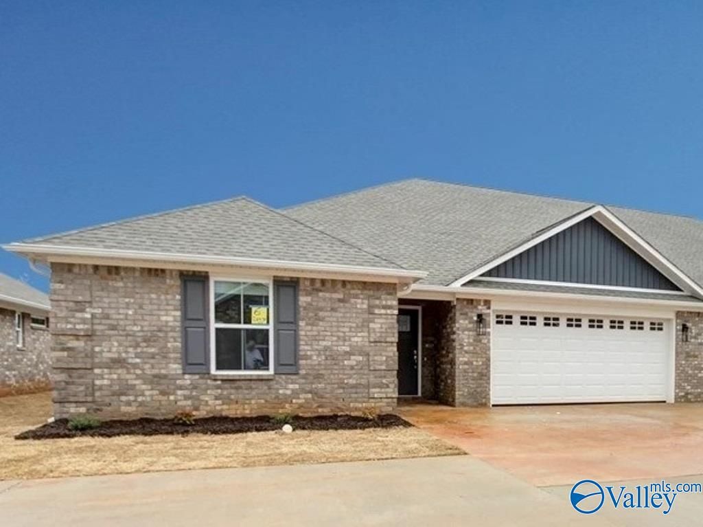 26470 Naomi Way, Athens, AL 35613