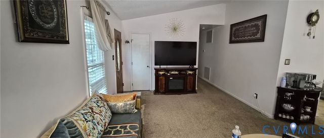 12409 Locustgrove Rd, Henrico, VA 23238
