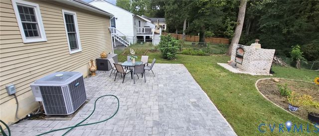 12409 Locustgrove Rd, Henrico, VA 23238