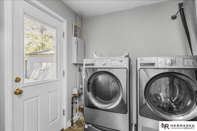 353 S 46th Street, Lincoln, NE 68510