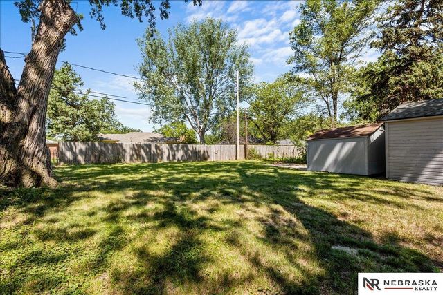 353 S 46th Street, Lincoln, NE 68510