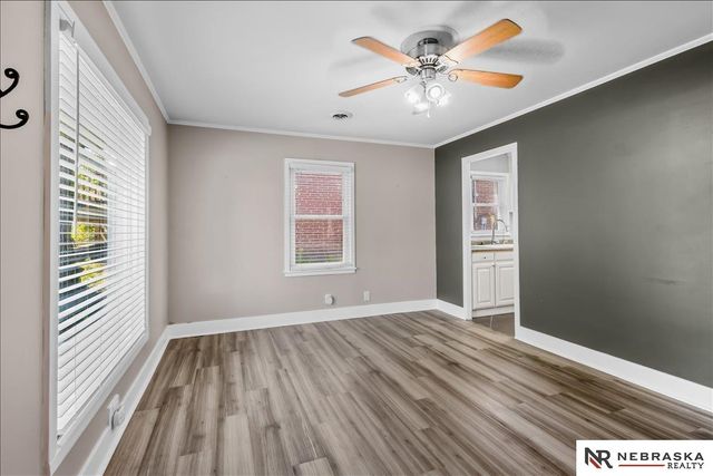 353 S 46th Street, Lincoln, NE 68510