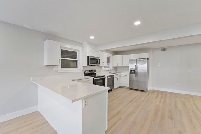 415 Parkdale Drive 2b, Charleston, SC 29414