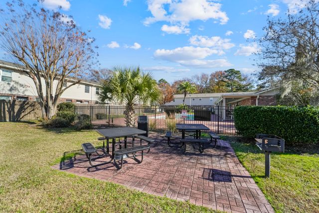 415 Parkdale Drive 2b, Charleston, SC 29414