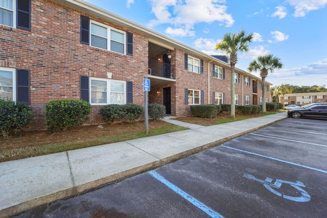 415 Parkdale Drive 2b, Charleston, SC 29414