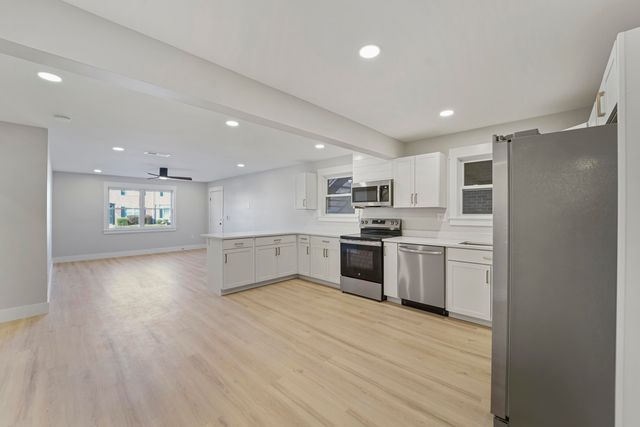 415 Parkdale Drive 2b, Charleston, SC 29414