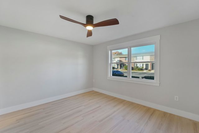 415 Parkdale Drive 2b, Charleston, SC 29414