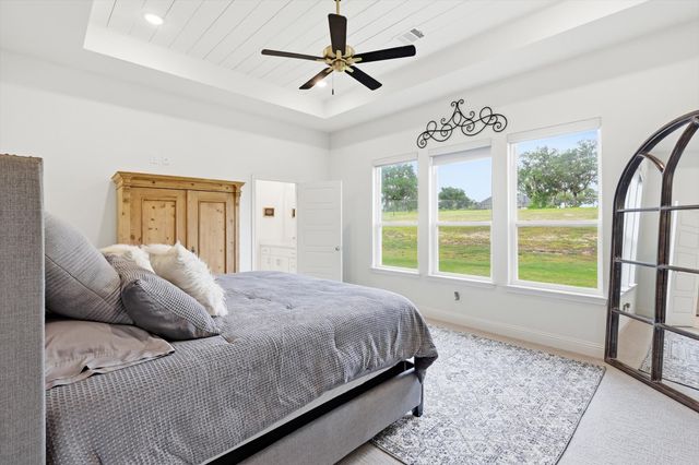 200 Finney Drive, Weatherford, TX 76085
