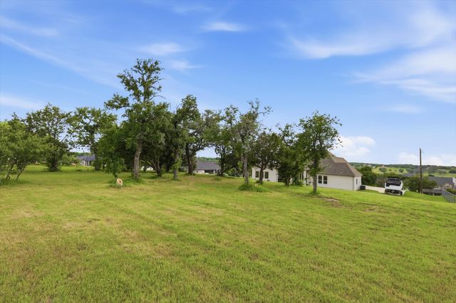 200 Finney Drive, Weatherford, TX 76085