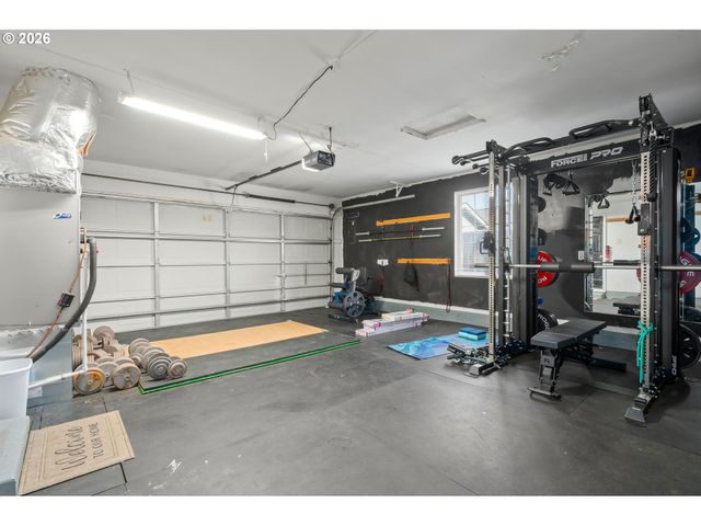 421 S 70TH Pl, Springfield, OR 97478