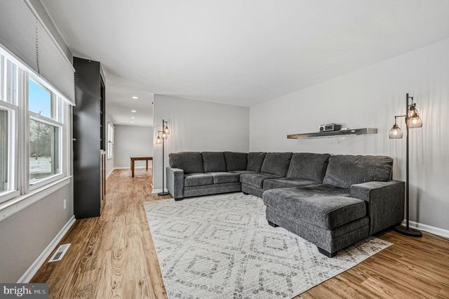 992 OLD BALTIMORE PIKE, Newark, DE 19702