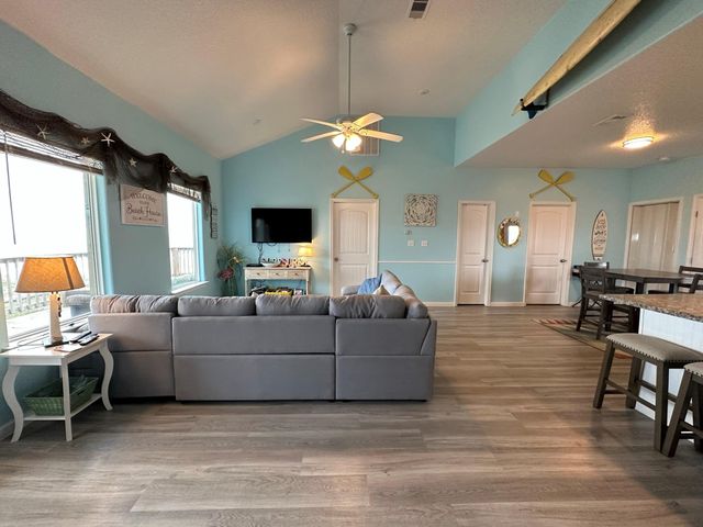 124 Howard Avenue D, Surfside Beach, TX 77541