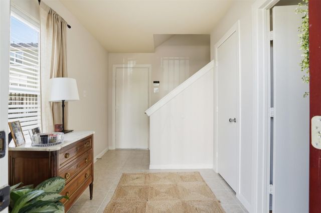 1250 W 18th Street, Houston, TX 77008