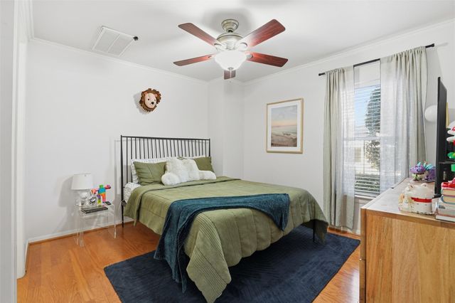 1250 W 18th Street, Houston, TX 77008