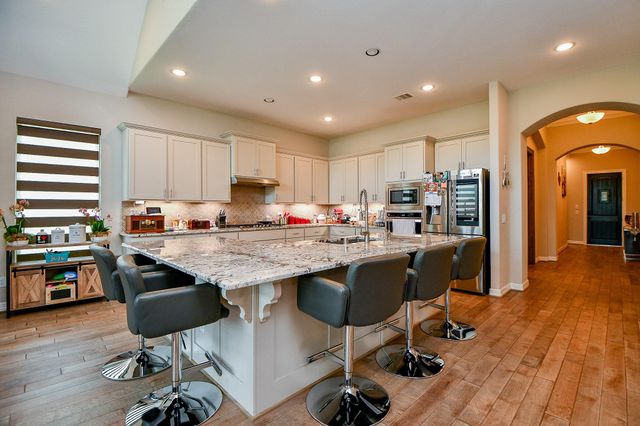 4827 Bellwood Springs Lane, Sugar Land, TX 77479