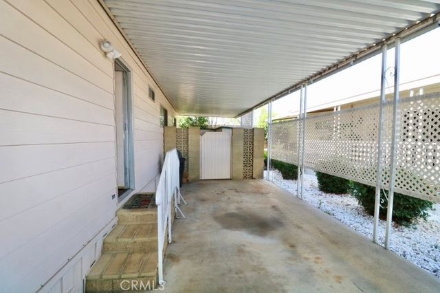 16942 Lake Park Way 6, Yorba Linda, CA 92886