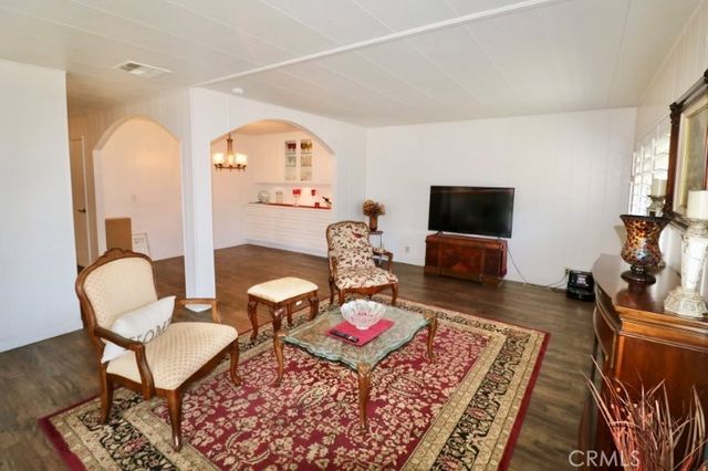 16942 Lake Park Way 6, Yorba Linda, CA 92886