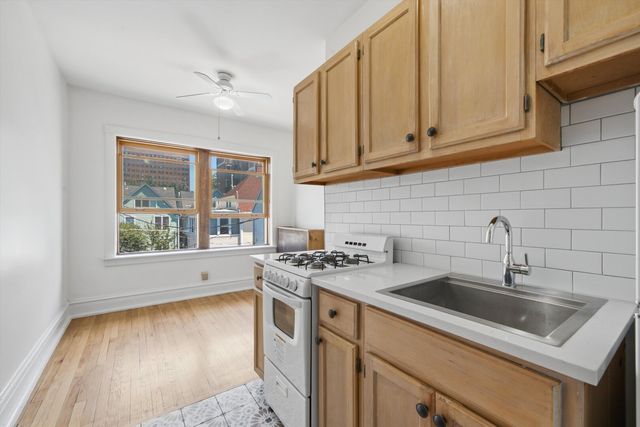 5551 S Kimbark Avenue 14, Chicago, IL 60637