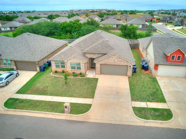14404 Natural Falls Way, Oklahoma City, OK 73142