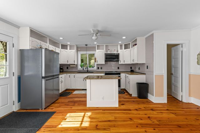5615 S Highway 165, Ravenel, SC 29470