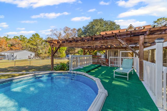 5615 S Highway 165, Ravenel, SC 29470