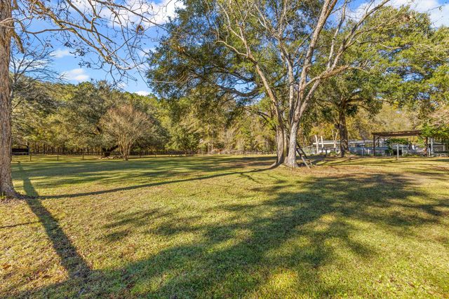 5615 S Highway 165, Ravenel, SC 29470