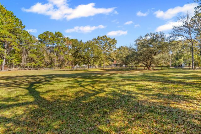 5615 S Highway 165, Ravenel, SC 29470