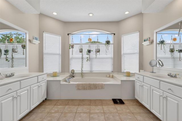 4552 LAKE CALABAY DRIVE, Orlando, FL 32837