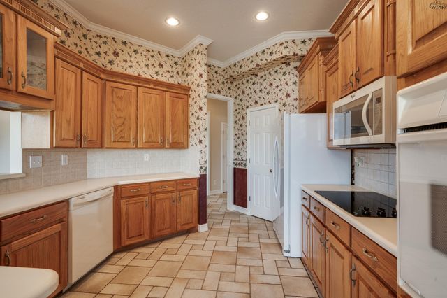 5 CANYON CLIFF COURT, Wichita Falls, TX 76309