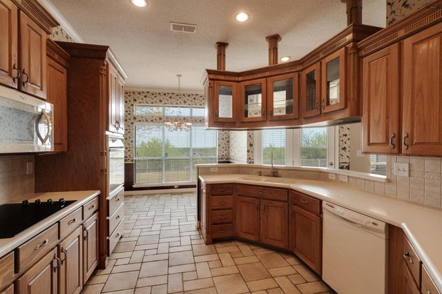 5 CANYON CLIFF COURT, Wichita Falls, TX 76309