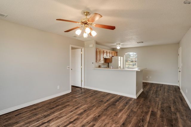 5 CANYON CLIFF COURT, Wichita Falls, TX 76309