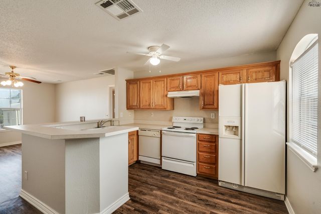 5 CANYON CLIFF COURT, Wichita Falls, TX 76309