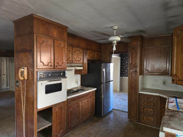 2841 VESTAVIA FOREST PLACE, Vestavia Hills, AL 35216