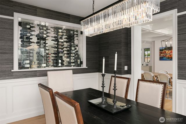 5721 65th Avenue NE, Seattle, WA 98105