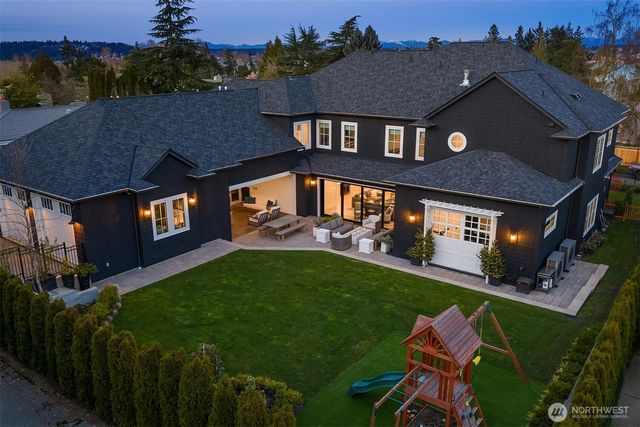 5721 65th Avenue NE, Seattle, WA 98105