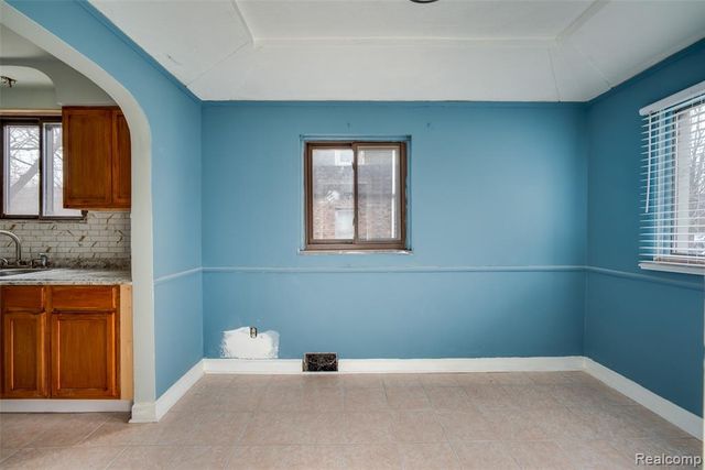 14927 Archdale Street, Detroit, MI 48227