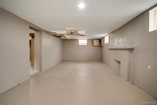 14927 Archdale Street, Detroit, MI 48227