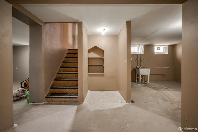 14927 Archdale Street, Detroit, MI 48227