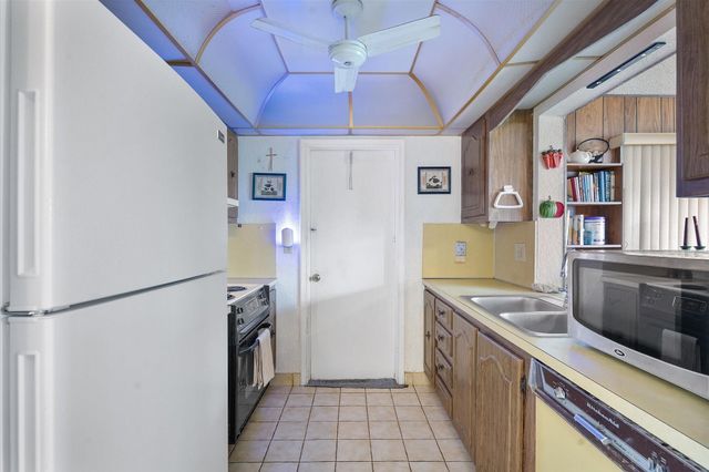 1540 NW 85th Ave, Plantation, FL 33322