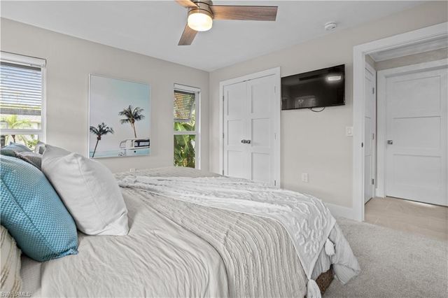 260 Lanchester CT # 36, Naples, FL 34112