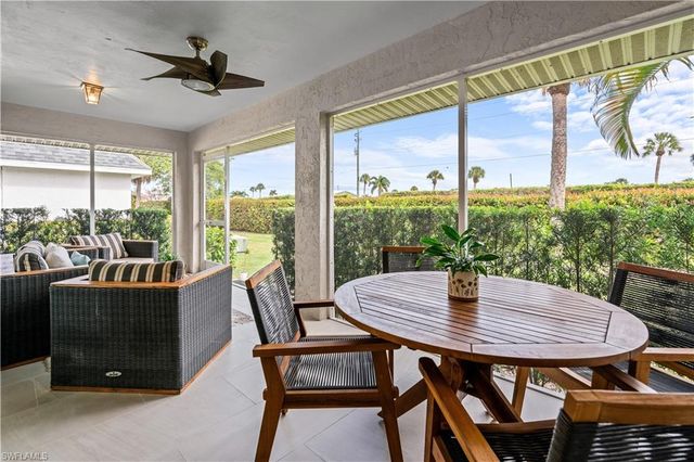 260 Lanchester CT # 36, Naples, FL 34112