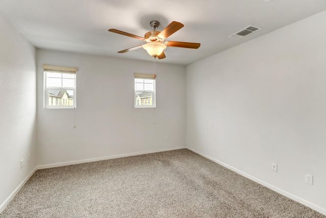 7896 Diamond Willow Ln, Sacramento, CA 95828