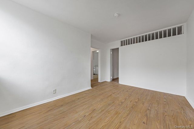 270 N Broadway PS, Yonkers, NY 10701