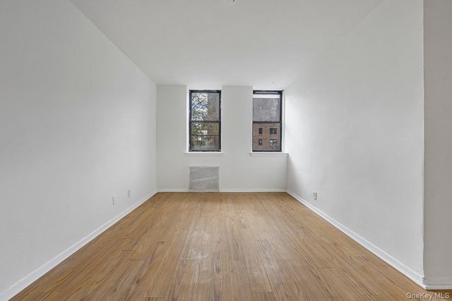 270 N Broadway PS, Yonkers, NY 10701