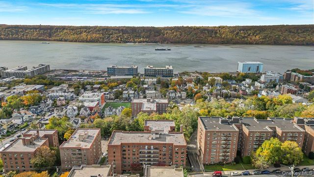 270 N Broadway PS, Yonkers, NY 10701