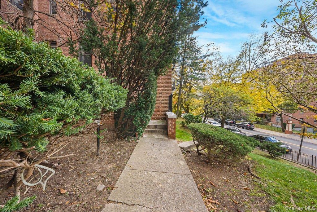 270 N Broadway PS, Yonkers, NY 10701 — photo 3