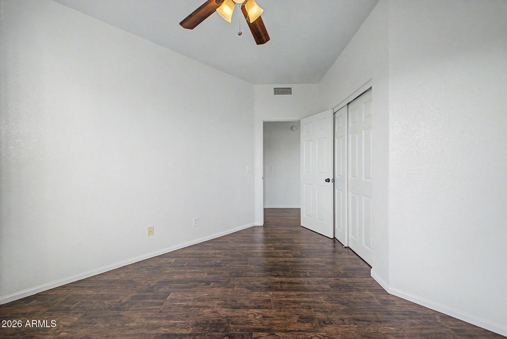 Image 14 of property listing at 14404 N 15TH Place, Phoenix, AZ 85022