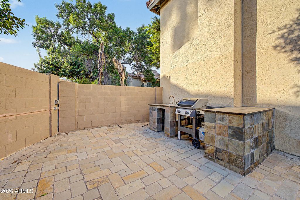 Image 18 of property listing at 14404 N 15TH Place, Phoenix, AZ 85022