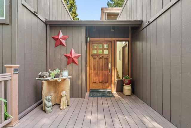 282 Hill Top Court, Boulder Creek, CA 95006
