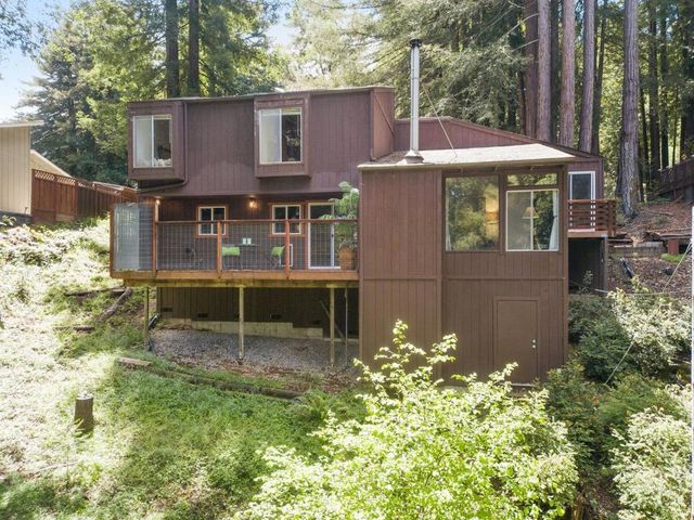 282 Hill Top Court, Boulder Creek, CA 95006
